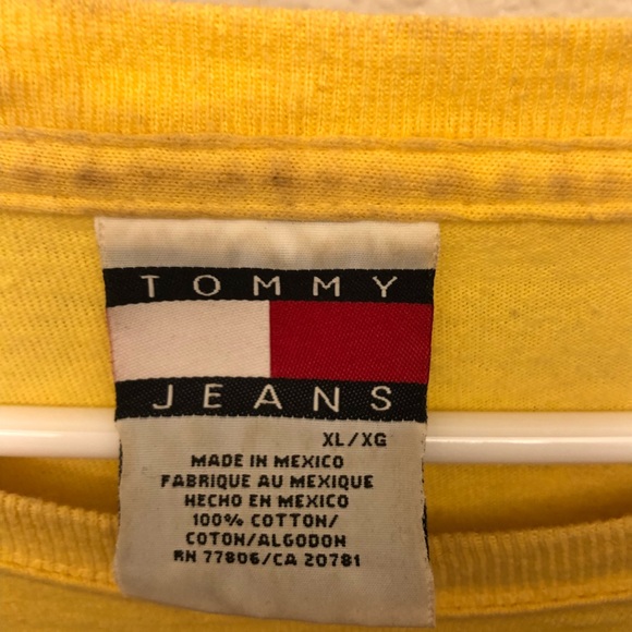 Vintage Tommy Hilfiger Tee - Picture 4 of 4